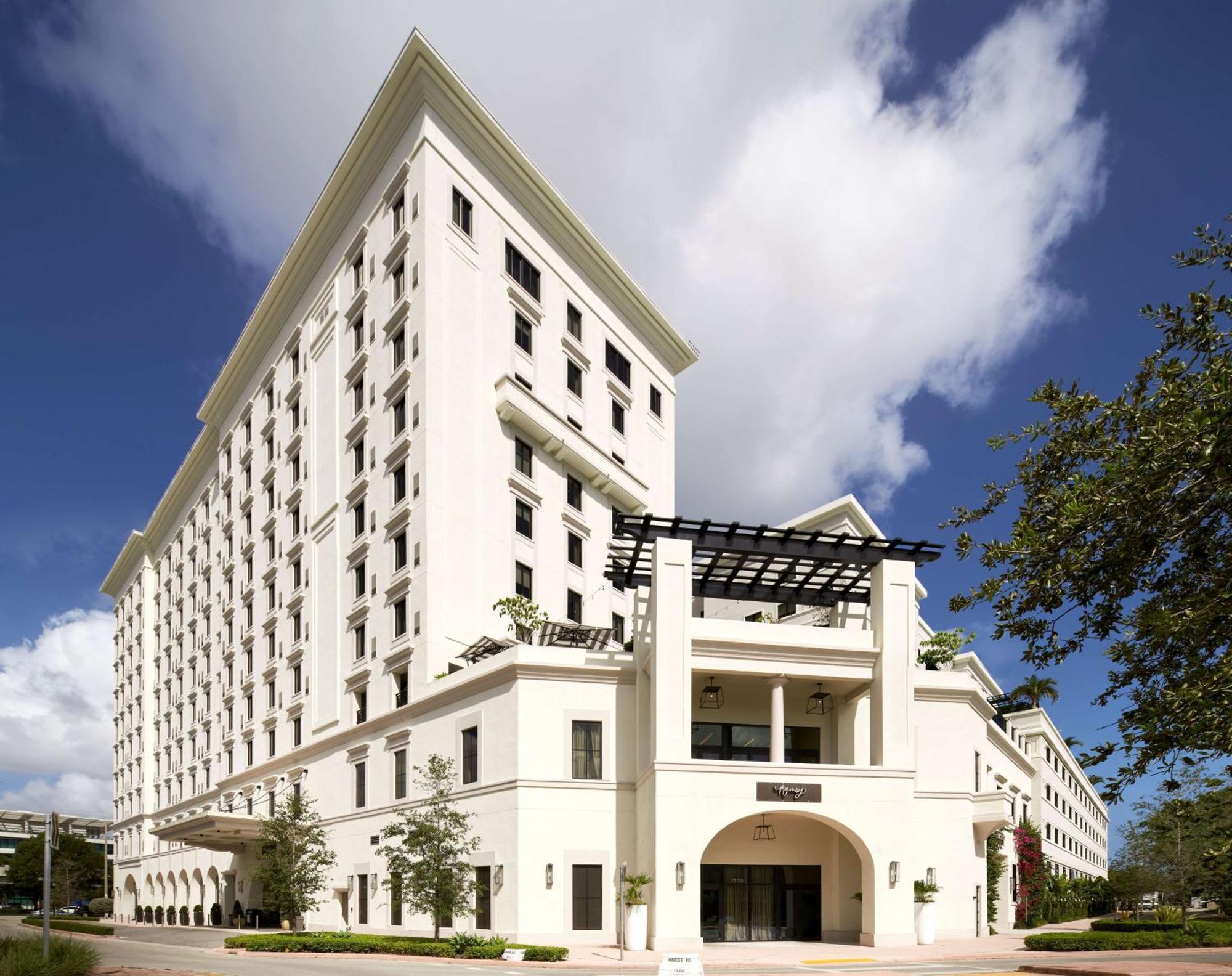 Thesis Hotel Miami Coral Gables, Curio Collection By Hilton Zewnętrze zdjęcie